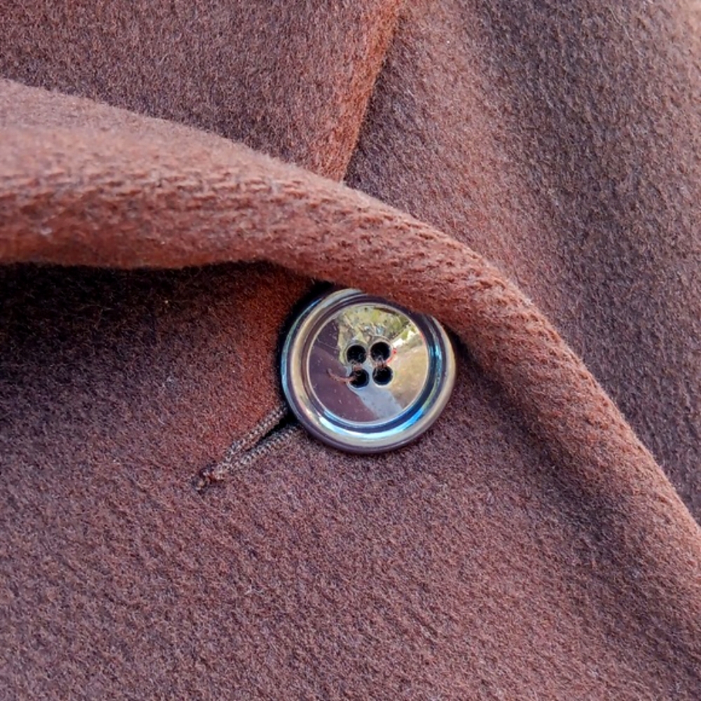 Larry Levine Ladies Vintage Pure Wool Double Breasted Pea Coat with Wide Lapels - Picture 3 of 16